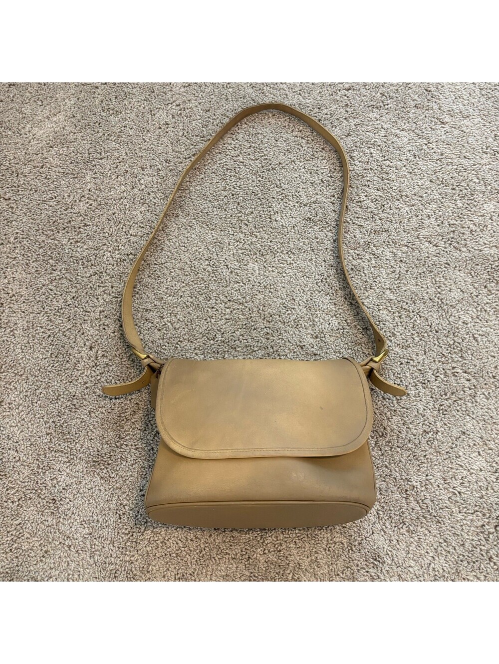 COACH VTG FLETCHER FADED BANANA LEATHER FLAP BAG USA C6C-4150 1990S NEEDS TLC